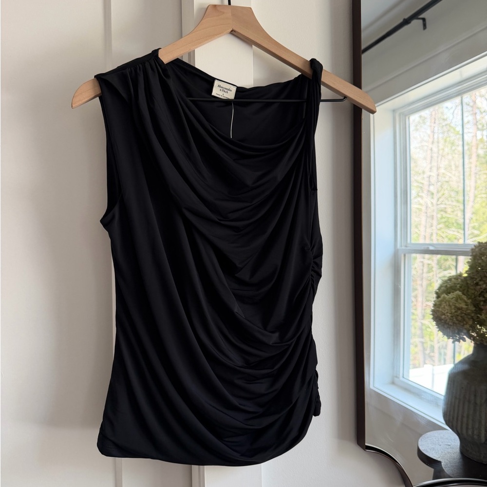 Abercrombie & Fitch Asymmetrical Twist Top
